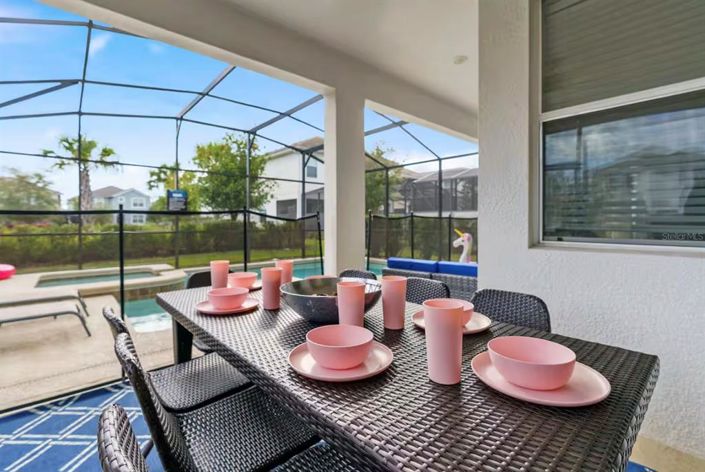 Image No.20-6 Bed House for sale