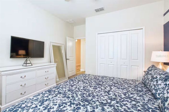 Image No.16-6 Bed House for sale