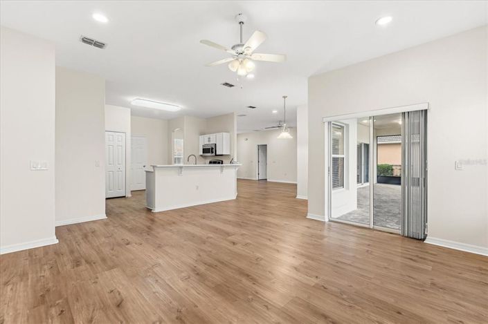 Image No.12-3 Bed House for sale