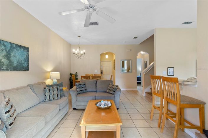 Image No.11-4 Bed Townhouse for sale