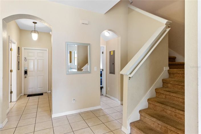 Image No.19-4 Bed Townhouse for sale