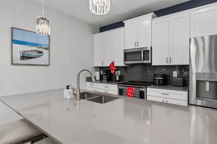 Image No.15-4 Bed House for sale