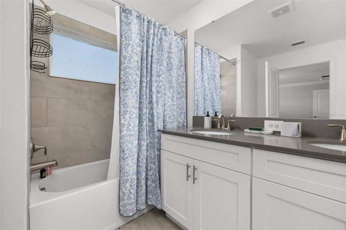 Image No.24-4 Bed House for sale