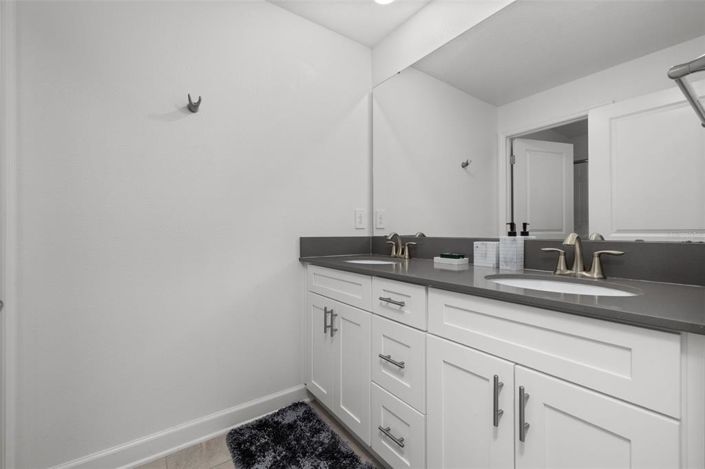 Image No.28-4 Bed House for sale