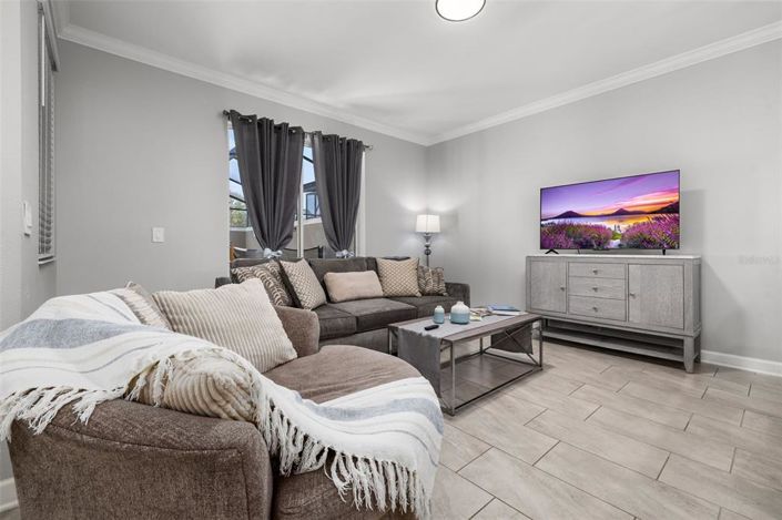 Image No.8-4 Bed House for sale