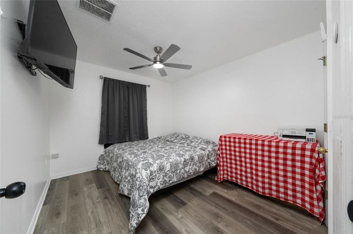 Image No.22-3 Bed Townhouse for sale