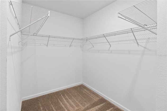 Image No.17-5 Bed House for sale