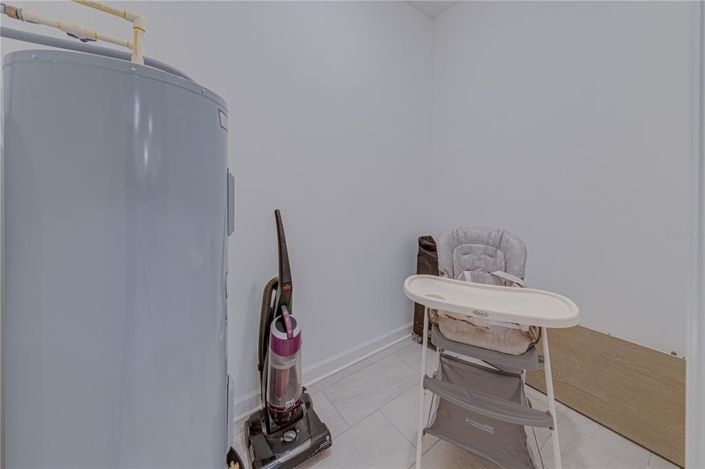 Image No.10-6 Bed House for sale