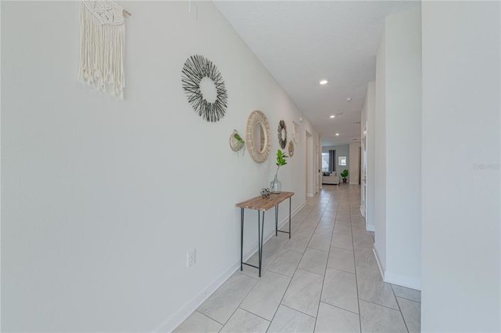 Image No.2-6 Bed House for sale