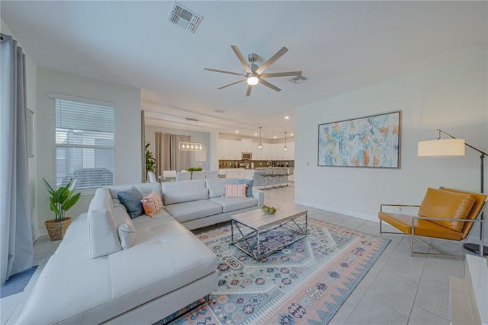 Image No.21-6 Bed House for sale