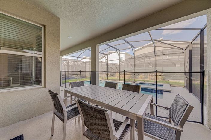 Image No.22-6 Bed House for sale