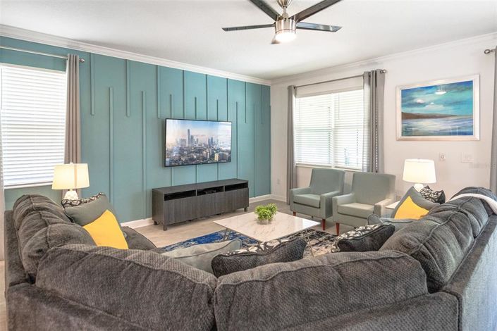 Image No.10-8 Bed House for sale