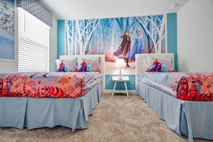 Image No.18-8 Bed House for sale