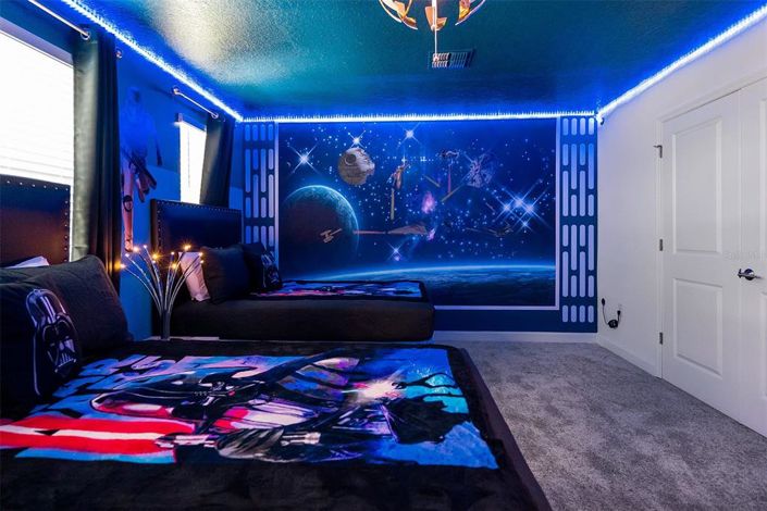 Image No.33-8 Bed House for sale