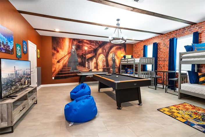 Image No.35-8 Bed House for sale