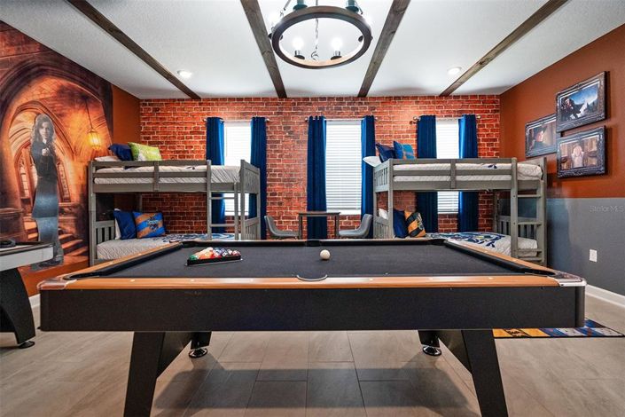 Image No.37-8 Bed House for sale