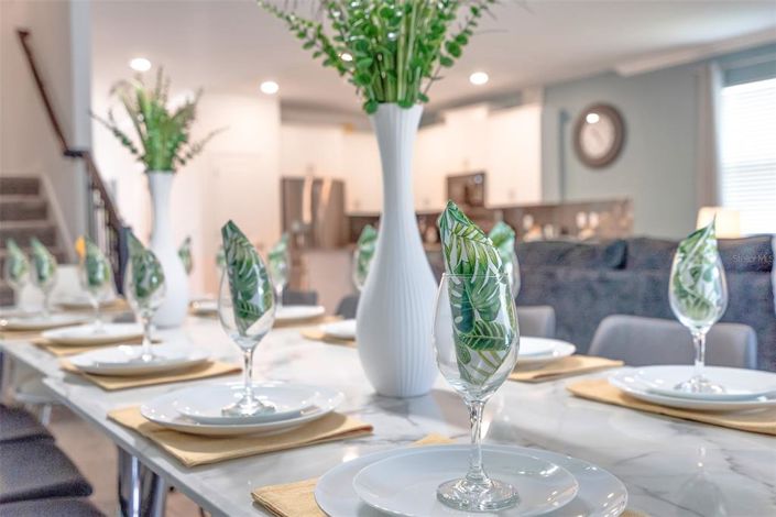 Image No.7-8 Bed House for sale