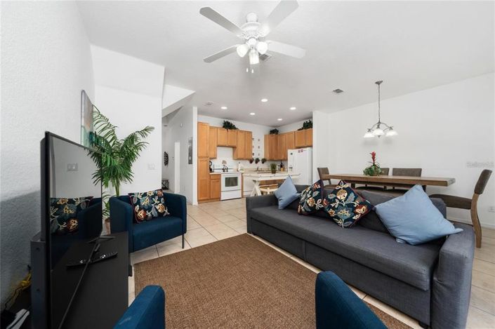 Image No.21-4 Bed Townhouse for sale