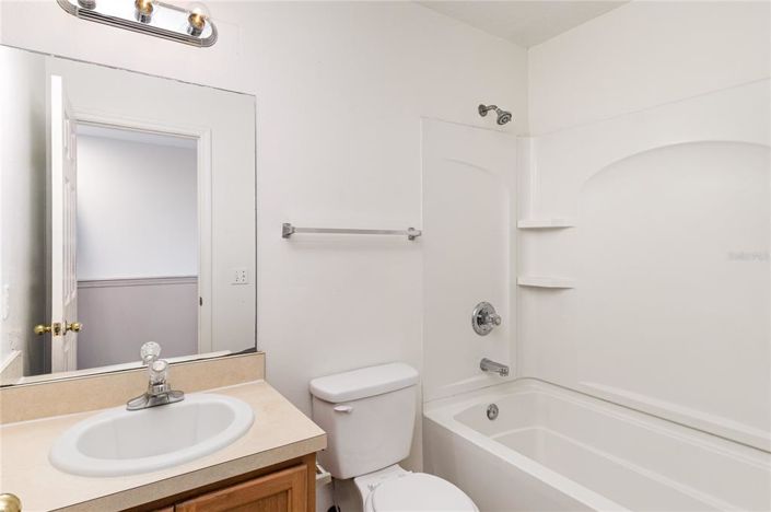 Image No.10-3 Bed Townhouse for sale