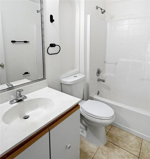 Image No.11-3 Bed House for sale