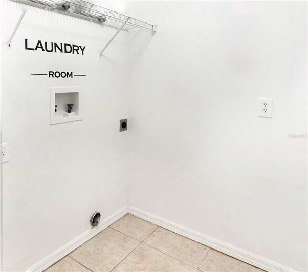 Image No.12-3 Bed House for sale