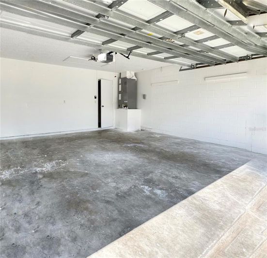 Image No.17-3 Bed House for sale