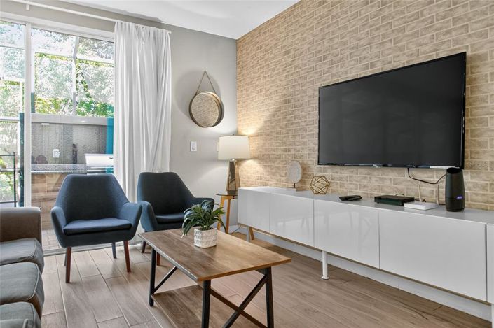 Image No.26-4 Bed Townhouse for sale