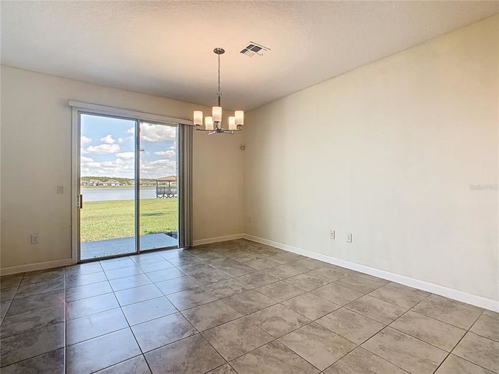 Image No.8-3 Bed Townhouse for sale