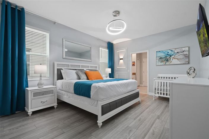 Image No.28-8 Bed House for sale