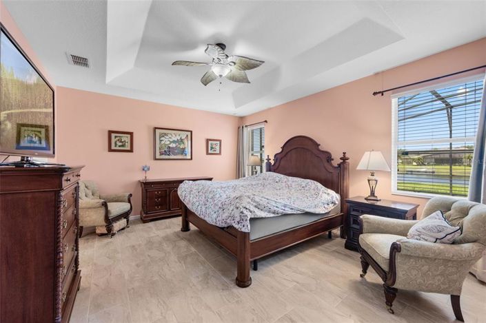 Image No.11-3 Bed House for sale