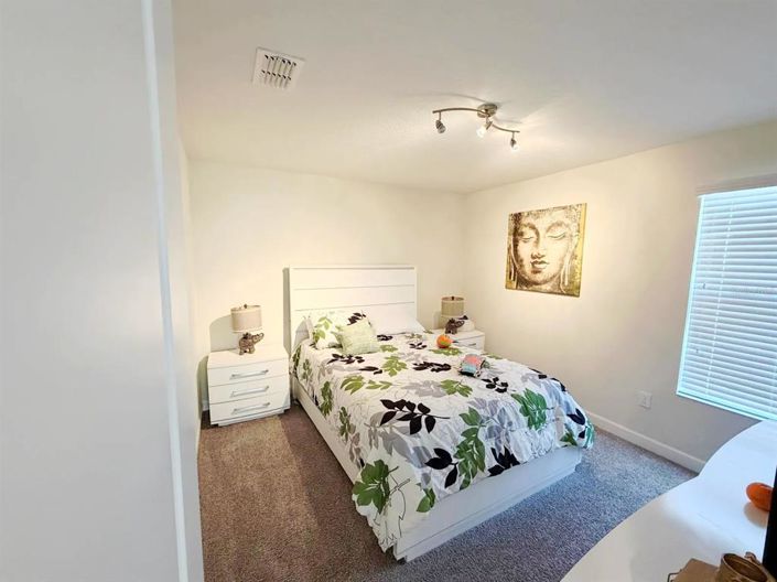 Image No.18-4 Bed House for sale