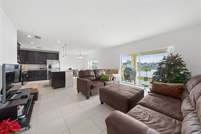 Image No.11-5 Bed House for sale