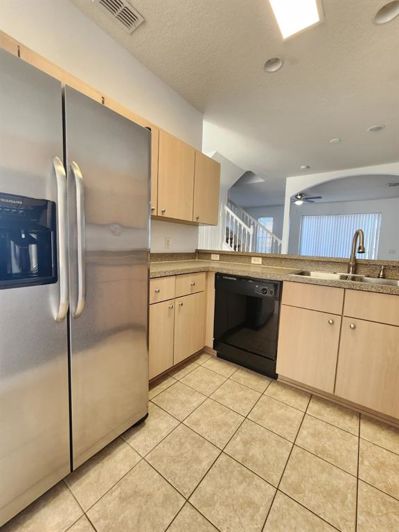 Image No.3-Maison de ville de 3 chambres à vendre à Saint John