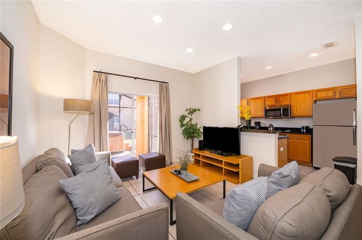 Image No.10-4 Bed Townhouse for sale