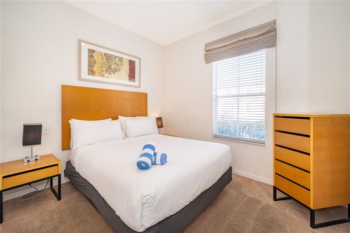 Image No.15-4 Bed Townhouse for sale