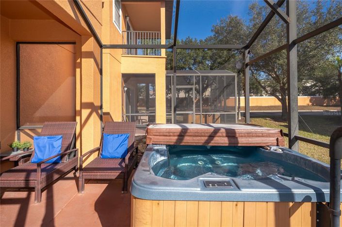 Image No.25-4 Bed Townhouse for sale