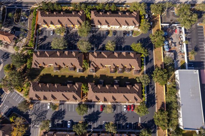 Image No.27-4 Bed Townhouse for sale