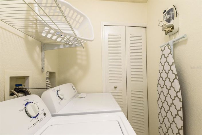 Image No.14-3 Bed Townhouse for sale