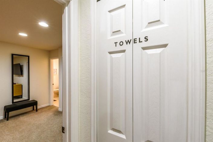 Image No.19-3 Bed Townhouse for sale