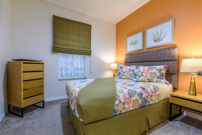 Image No.26-3 Bed Townhouse for sale