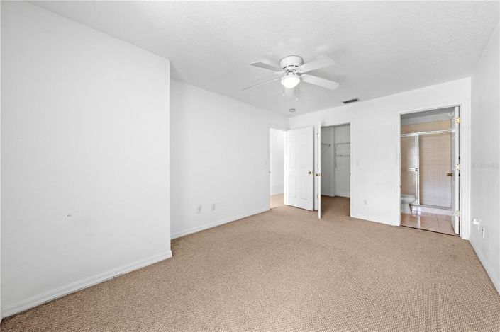 Image No.18-3 Bed Townhouse for sale