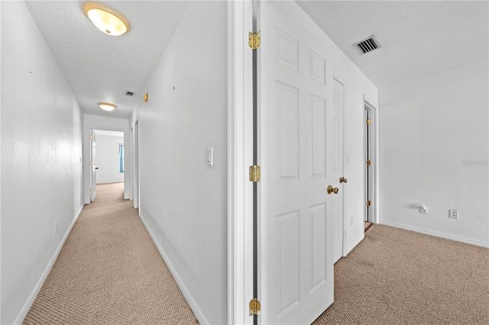 Image No.19-3 Bed Townhouse for sale