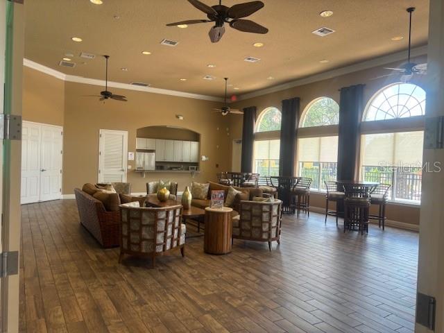 Image No.36-3 Bed Townhouse for sale