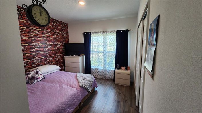 Image No.18-3 Bed House for sale