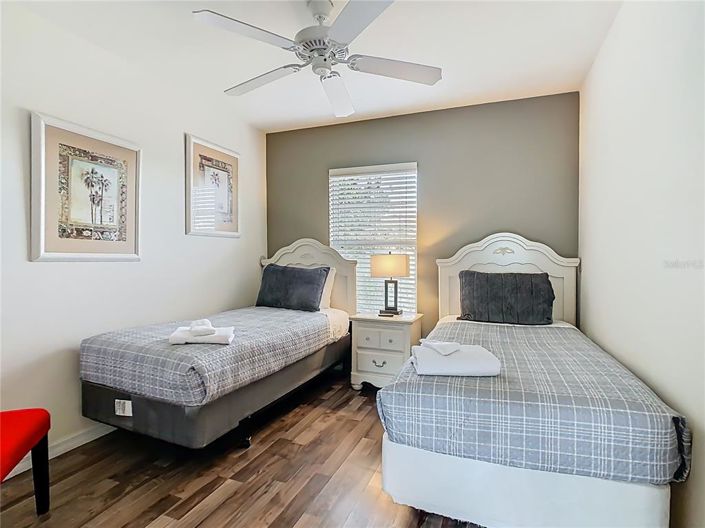 Image No.25-3 Bed Townhouse for sale