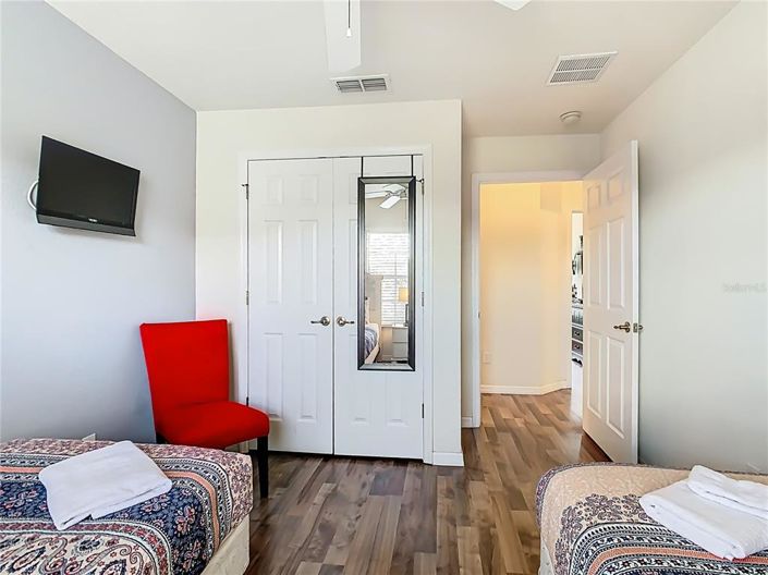 Image No.29-3 Bed Townhouse for sale