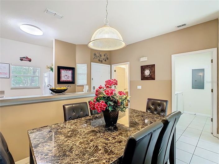 Image No.9-3 Bed Townhouse for sale