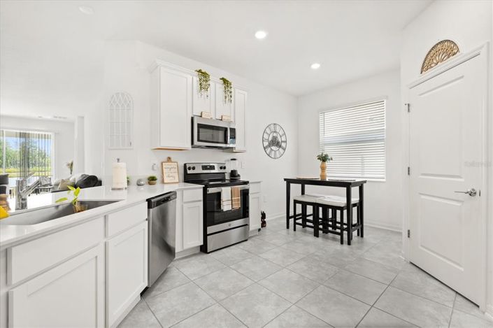 Image No.13-3 Bed House for sale