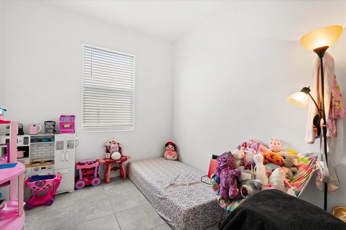 Image No.20-3 Bed House for sale