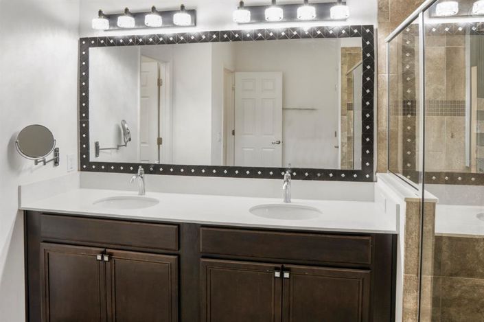 Image No.28-4 Bed House for sale